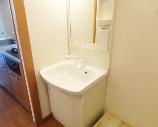 洗面設備　身支度に欠かせない独立洗面台♪