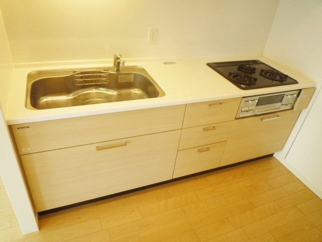 キッチン　★3口ガスシステムキッチン★