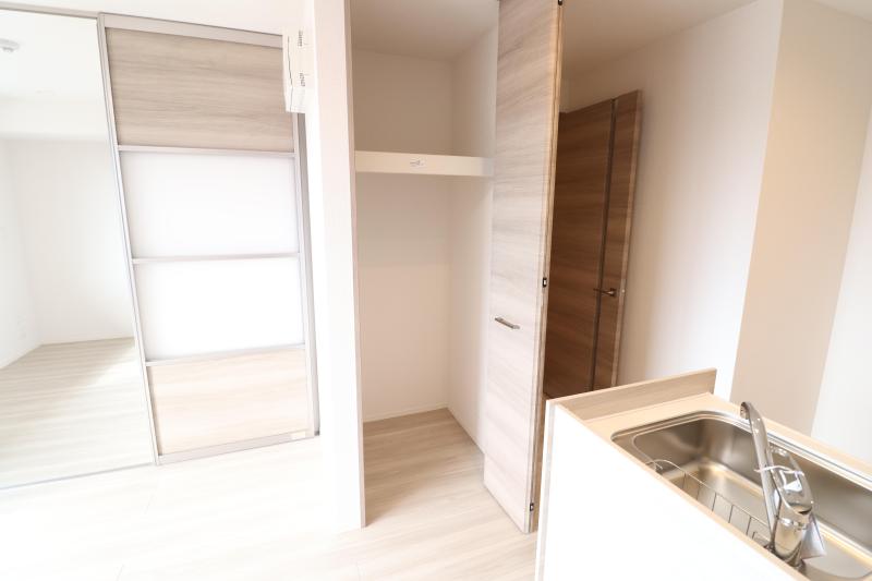 その他　リビングの物入