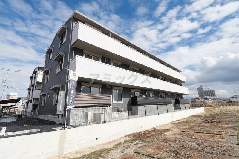 建物外観　io　建物外観