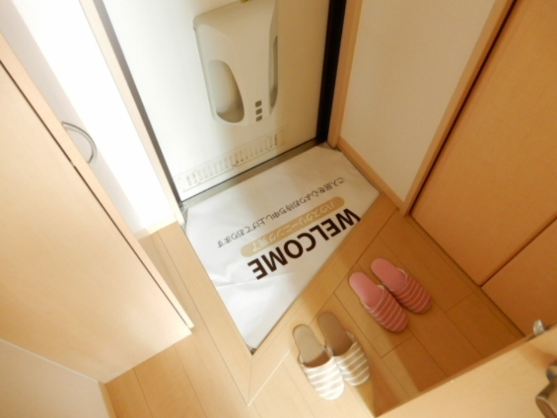 玄関　図面と現状に相違がある場合には現状を優先