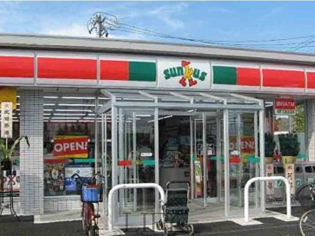 コンビニ　サンクス本郷通り店（コンビニ）まで195m