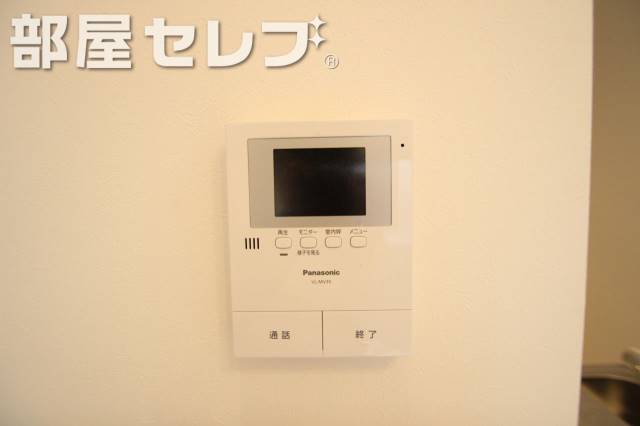 セキュリティ　物干し竿掛けれます。