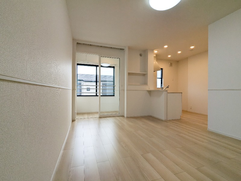 居室・リビング　図面と現状に相違がある場合には現状を優先