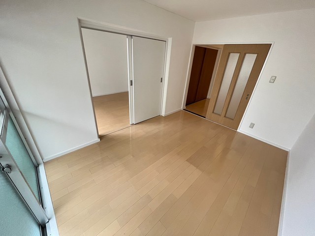 居室・リビング　別号室の写真