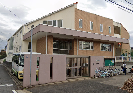 幼稚園・保育園　泉幼稚園（幼稚園・保育園）まで576m