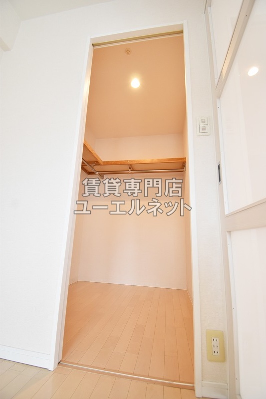 収納　ウォークインクローゼット