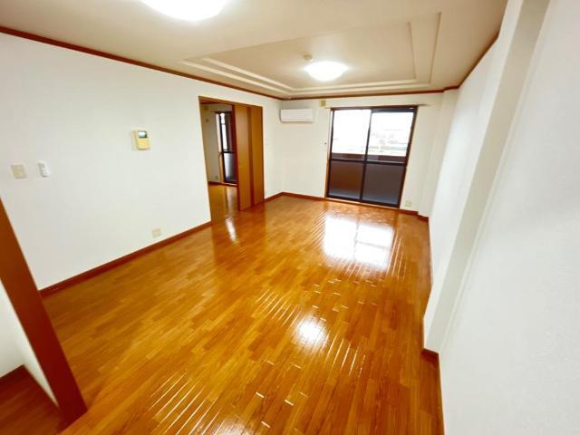 居室・リビング　リビング