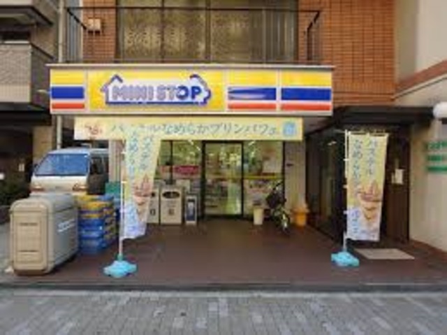 コンビニ　ミニストップ安堂寺町店（コンビニ）まで285m