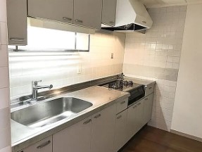 キッチン　※別部屋写真参照