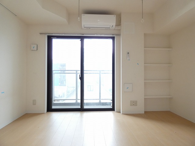 居室・リビング　※別部屋参考写真となります。