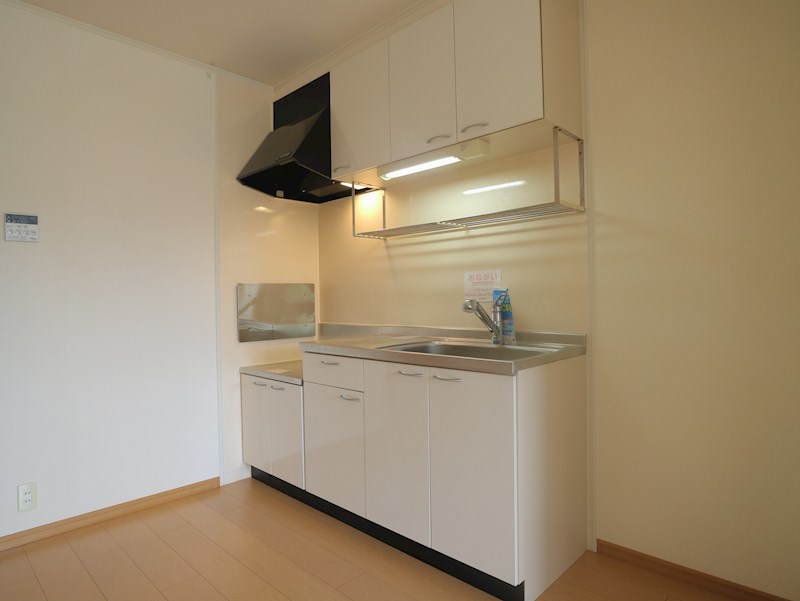 キッチン　（写真は同型別物件）