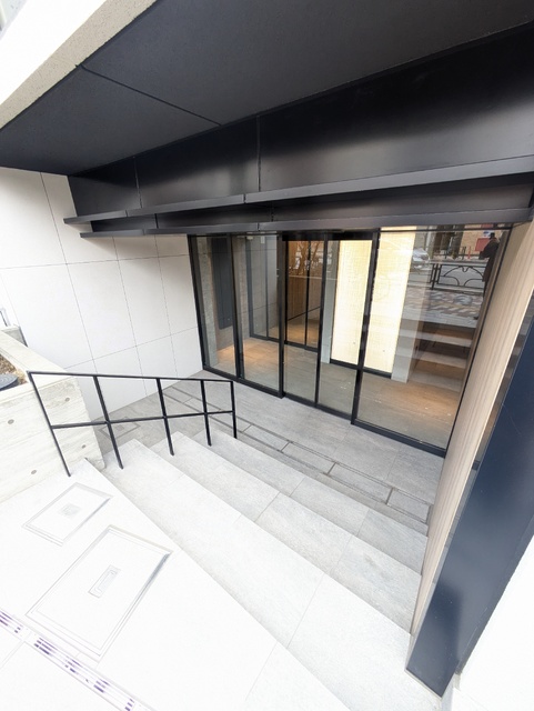 エントランス　エントランス