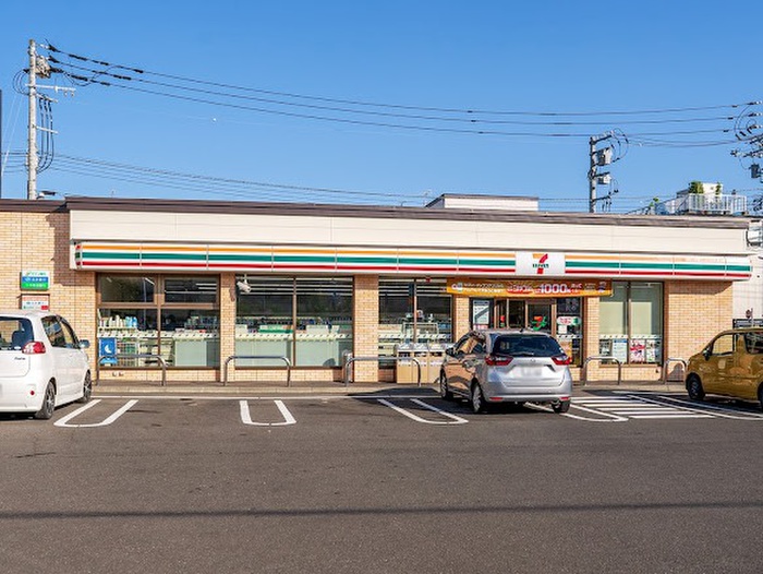 コンビニ　セブンイレブン（コンビニ）まで350m