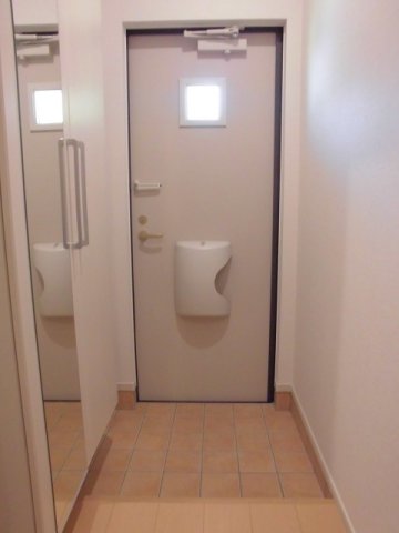 玄関　シンプルで使いやすい玄関です