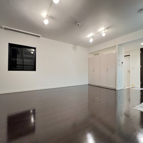 居室・リビング　同仕様タイプです