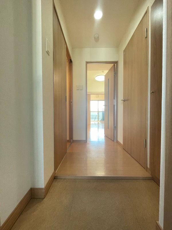 玄関　洗濯機置き場