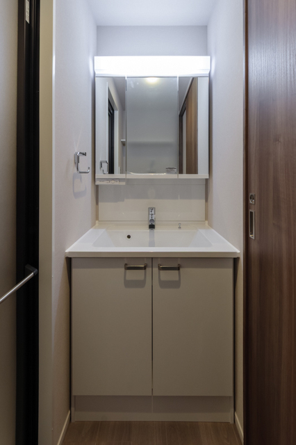 洗面設備　※写真は同タイプ住戸です。