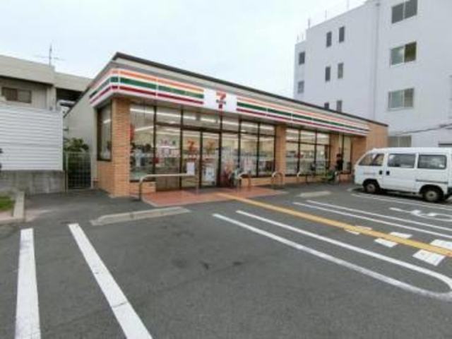 コンビニ　セブンイレブン堺旭ヶ丘北町1丁店（コンビニ）まで775m