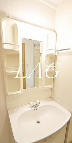 洗面設備　洗面台です。