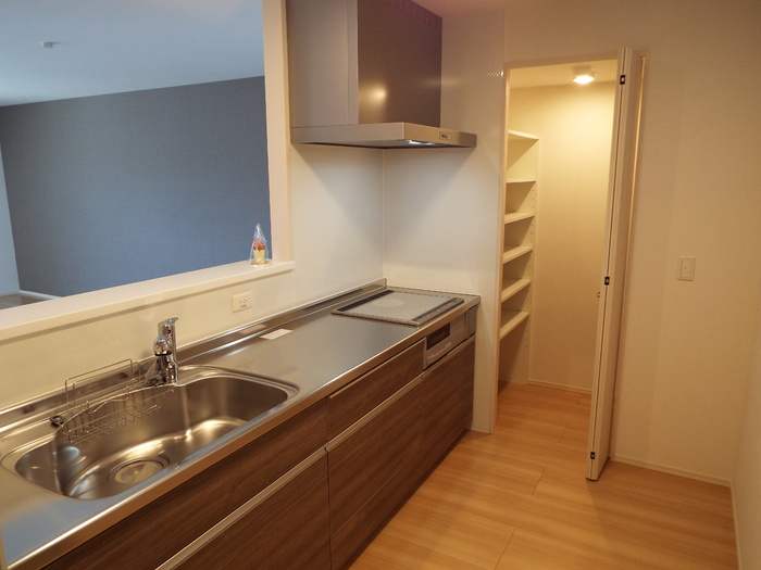 キッチン　キッチン（ＩＨコンロつき）