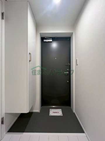 玄関　※参考写真です。同じ間取りの別部屋になります。