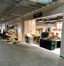 スーパー　福島屋 六本木店（スーパー）まで448m