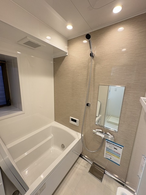 バス・シャワールーム　バスルーム