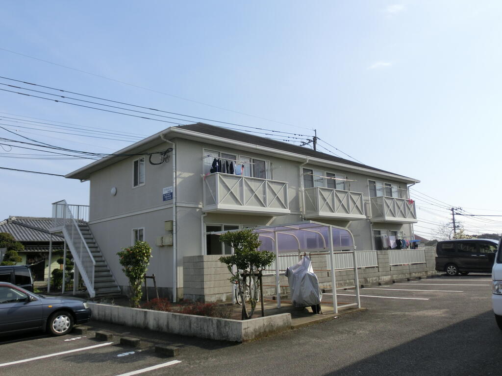 建物外観　南向きの日当たりの良い建物