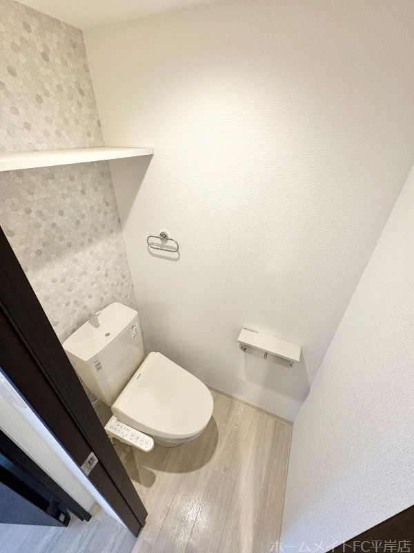 トイレ　ウォシュレット付きで快適です♪