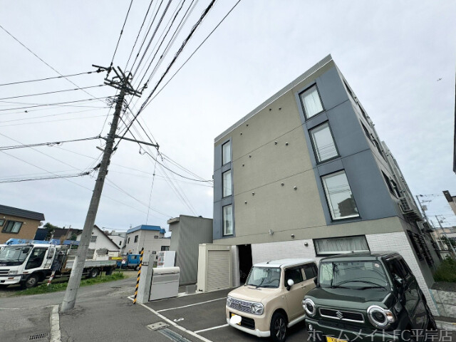 建物外観　とってもきれいなデザイナーズ物件♪