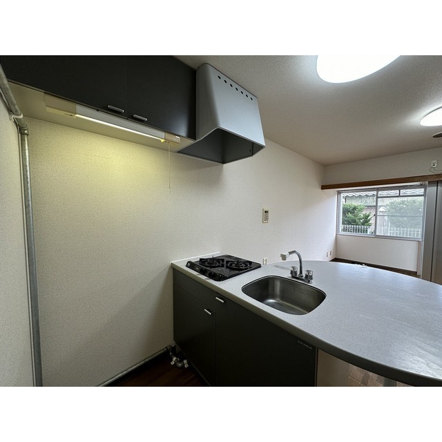 キッチン　２口ガスコンロ付き