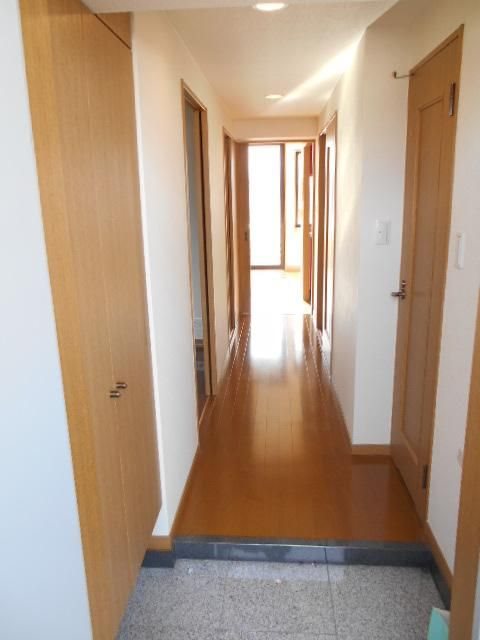 玄関　玄関　※別号室参考写真
