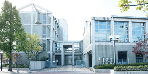 大学・短大　私立関西国際大学神戸山手キャンパス3号館（大学・短大）まで1855m