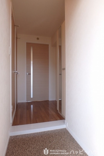 玄関　別部屋の写真になります現状を優先とします