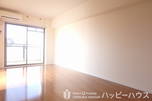 居室・リビング　別部屋の写真になります現状を優先とします