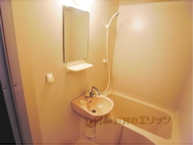 バス・シャワールーム　バス