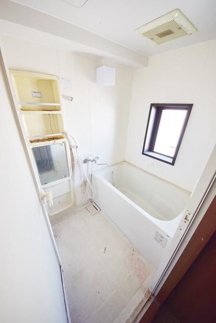 バス・シャワールーム　★清掃前のお写真です★