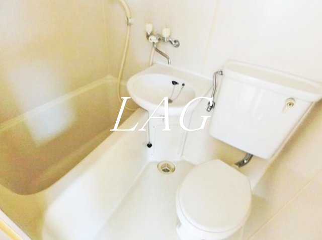 バス・シャワールーム　お風呂です。