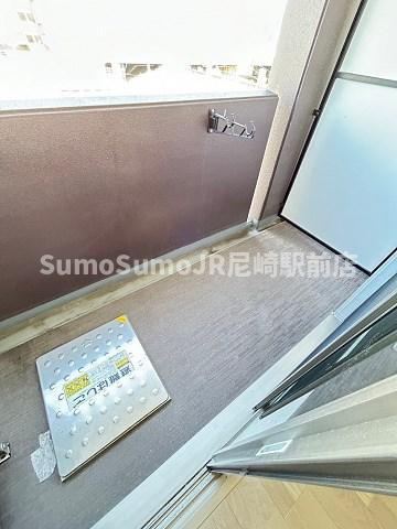 バルコニー　バルコニーからの眺めを楽しみながら食事をしませんか