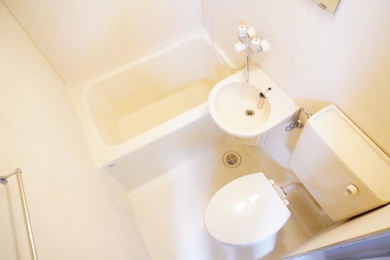 バス・シャワールーム　お掃除が簡単な3点ユニットバス