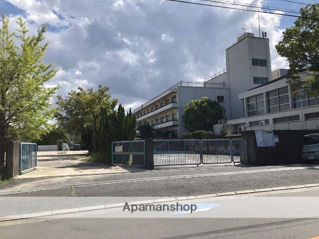 小学校　箕面市立豊川南小学校（小学校）まで158m