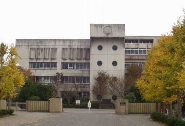 中学校　東金中学校（中学校）まで500m