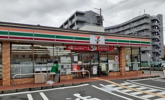 その他　セブンイレブン様（その他）まで468m