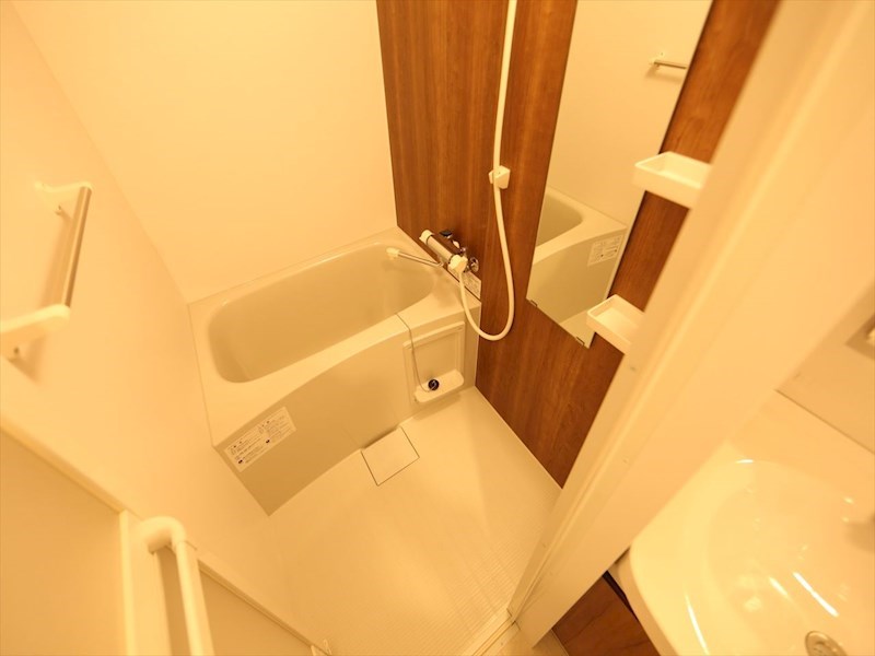 バス・シャワールーム　バスルーム　浴室暖房乾燥機付き