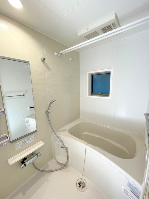 バス・シャワールーム　★追炊き機能付きお風呂、浴室乾燥機付き★