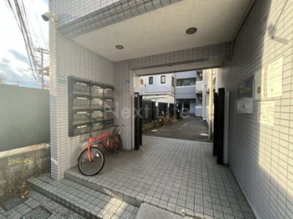 エントランス　クレスト町田