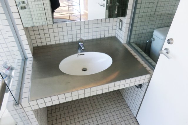 洗面設備　★独立洗面台付き★