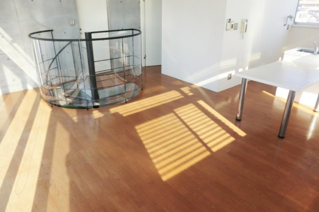 その他部屋・スペース　★内装・螺旋階段の画像です★