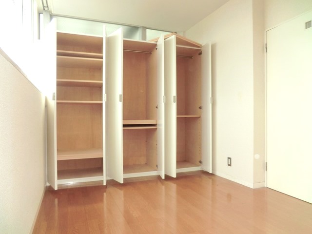 収納　★収納クローゼットタイプを設置★